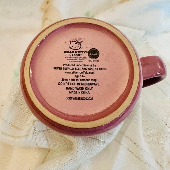 Silver Buffalo Sanrio Hello Kitty Drip Effect Reactive Glaze Ceramic Camper Mug - Picture 6 of 8